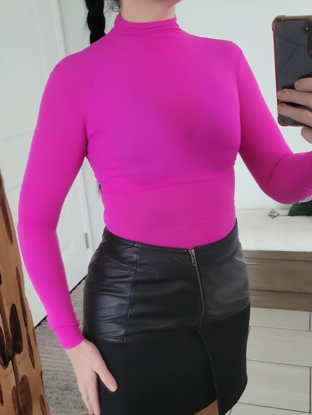 SKIMS Mock Neck Long Sleeve Stretch top - Bright Pink - Picture 4 of 7